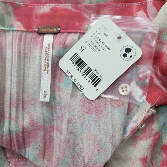 FREE PEOPLE Bad At Love Ivory Printed Blouse - Size M    (NWT) - Picture 9 of 10